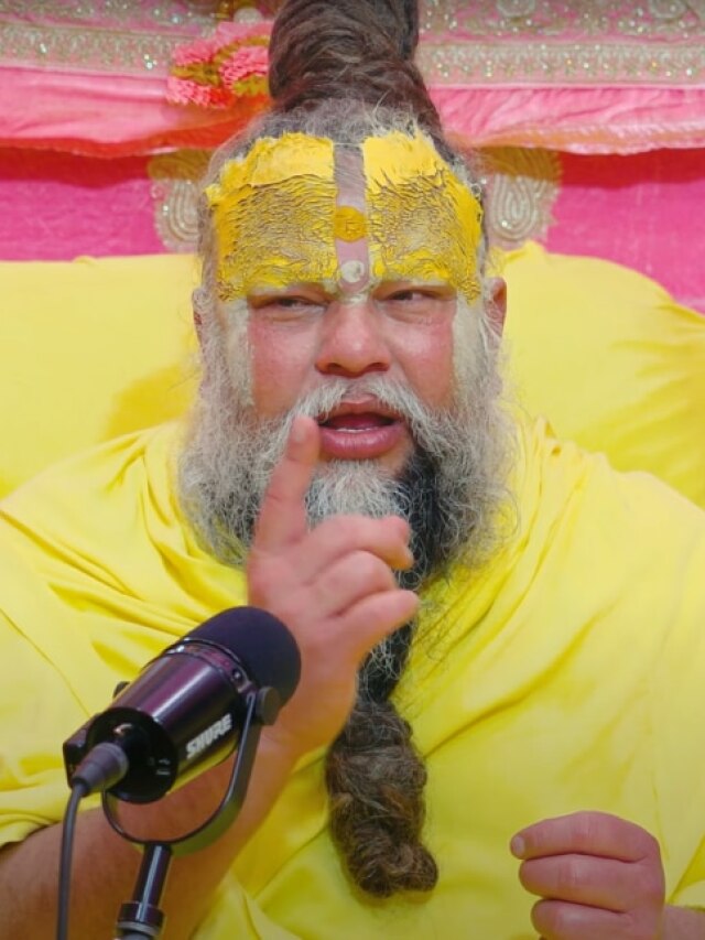 प्रेमानंद महाराज ने बताया, रात को सोने से पहले कभी नहीं करने चाहिए ये 3 काम