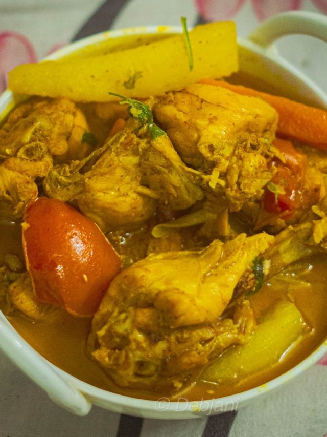 এভাবে বানান শীতের সবজি দিয়ে চিকেনের ঝোল, মুখে লেগে থাকবে