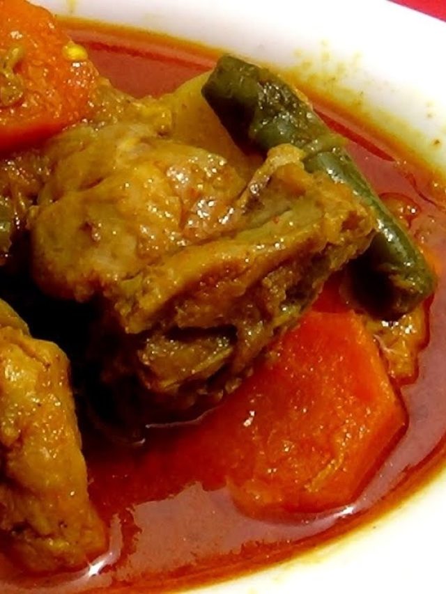 রোজ চিকেন খেলে শরীরে কী হয়? জেনে নিয়ে খাচ্ছেন তো?