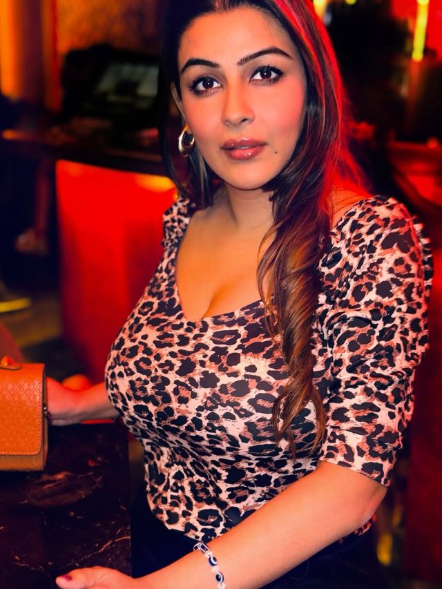 7 घंटे इंटरव्यू-मेंटल स्ट्रेस, बिग बॉस में सेलेक्शन नहीं आसान, बेलने पड़ते हैं पापड़