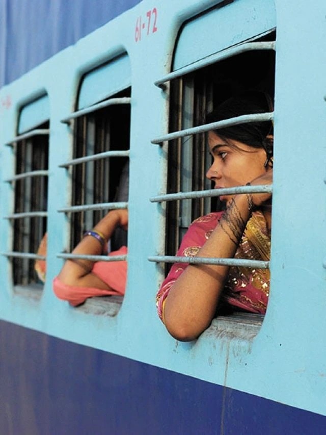 ট্রেনের বাংলা কি? বেশিরভাগ মানুষই জানেন না