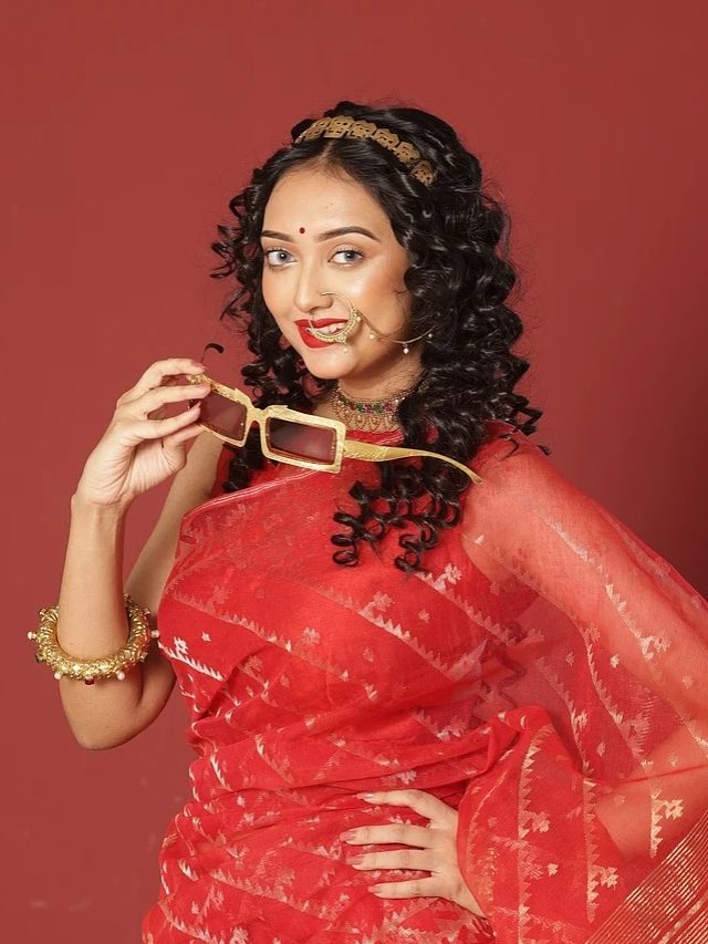 বাঙালি কনের শাড়ি লাল হয় কেন? জেনে রাখুন