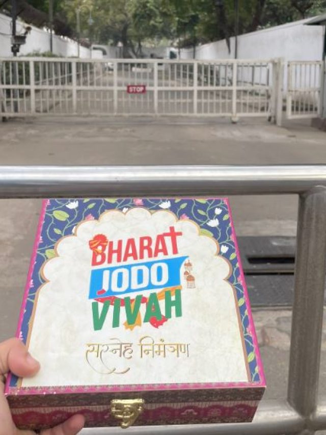 वायरल हो रहा भारत जोड़ो यात्रा की थीम वाला कार्ड, लोग बोले- 'यही है असली भारत!'