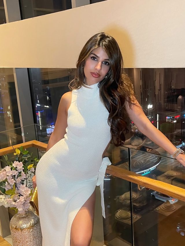 तलाक के बाद जैस्मिन के प्यार में हार्दिक? जानें कौन है ये लड़की, IND vs PAK मैच में दिखीं