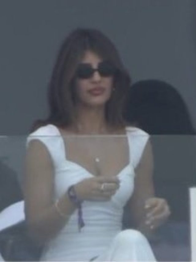 हार्दिक पंड्या के विकेट लेने पर उछल पड़ी ये मिस्ट्री गर्ल, देखें भारत-PAK मैच का VIDEO