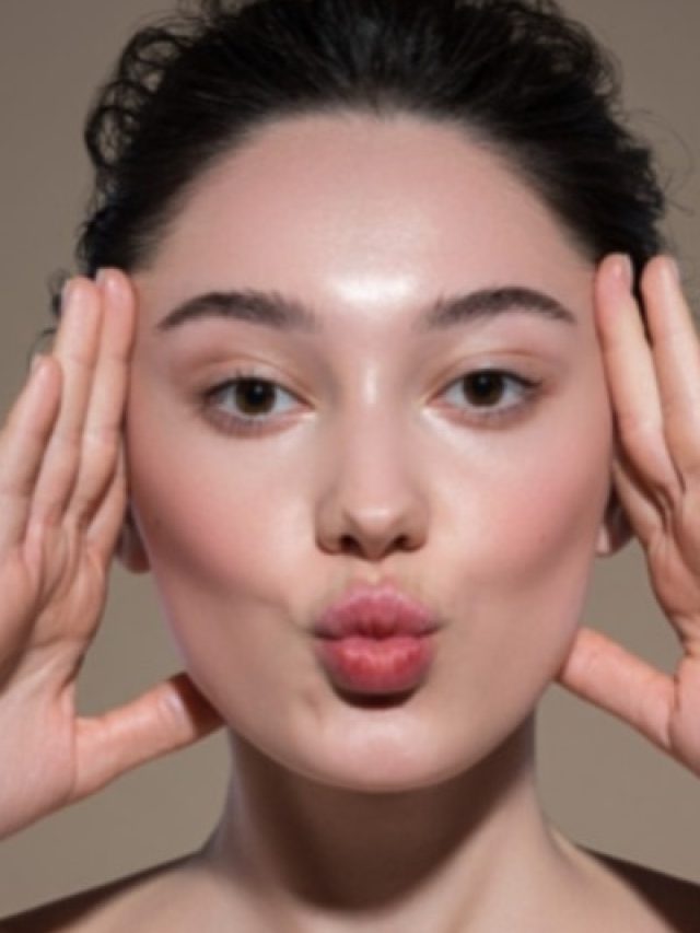 उम्र को 10 साल पीछे कर सकते हैं ये 10 फूड्स, 30 का होते ही डाइट में कर लें शामिल