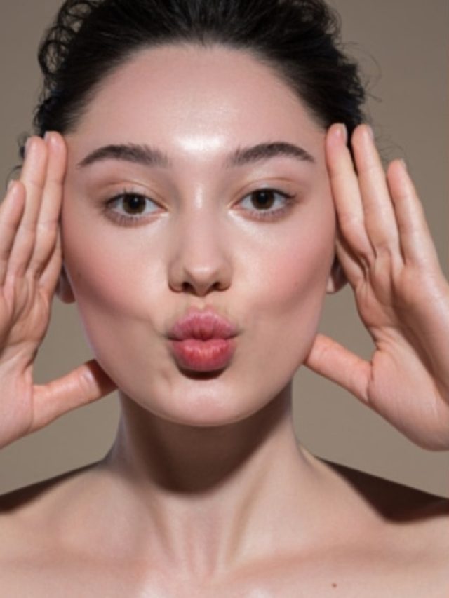 रोज सुबह उठकर खा लें ये एक ड्राई फ्रूट, बुढ़ापा रहेगा कोसों दूर