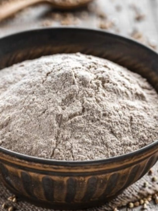 रोजाना कुट्टू का आटा खाएंगे तो शरीर पर होगा ऐसा असर? मिलेंगे ये फायदा