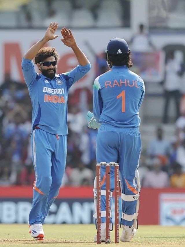 जडेजा ने नागपुर ODI में रचा इतिहास, ऐसा करने वाले पहले भारतीय स्पिनर