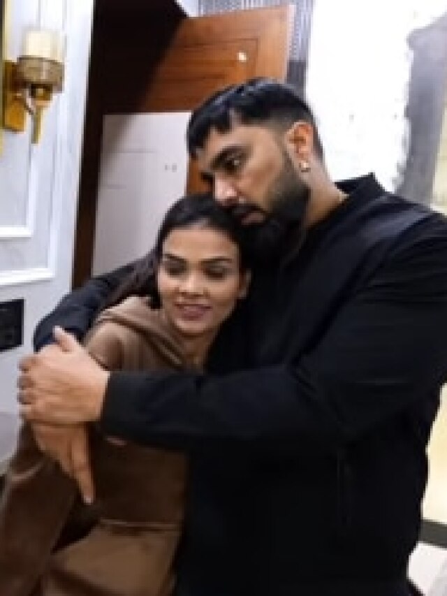 यूट्यूबर की पहली पत्नी ने छोड़ा घर? दूसरी बोली- वापस नहीं...