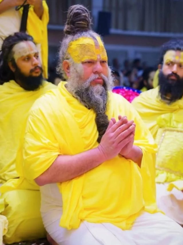 प्रेमानंद महाराज से अब इस वक्त नहीं मिल पाएंगे लोग, किया ये फैसला