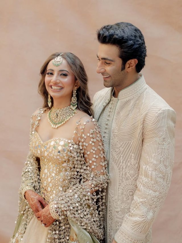 घोड़ी चढ़ेंगे आदर जैन, मेहंदी में दुल्हन संग हुए रोमांटिक, नहीं दिखे करीना-रणबीर