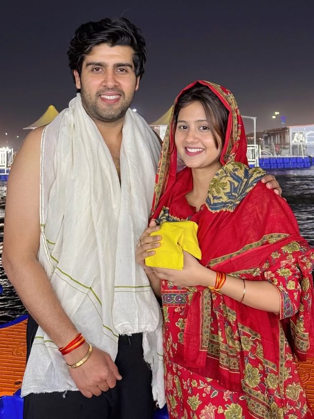 कुंभ में बॉयफ्रेंड संग 'कच्चा बादाम गर्ल', लगाई डुबकी, यूजर्स बोले- पाप धुल गए...