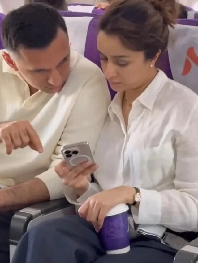 BF संग बिजी श्रद्धा कपूर, फ्लाइट से वायरल फोटो, रिश्ते को मिली परिवार की मंजूरी?