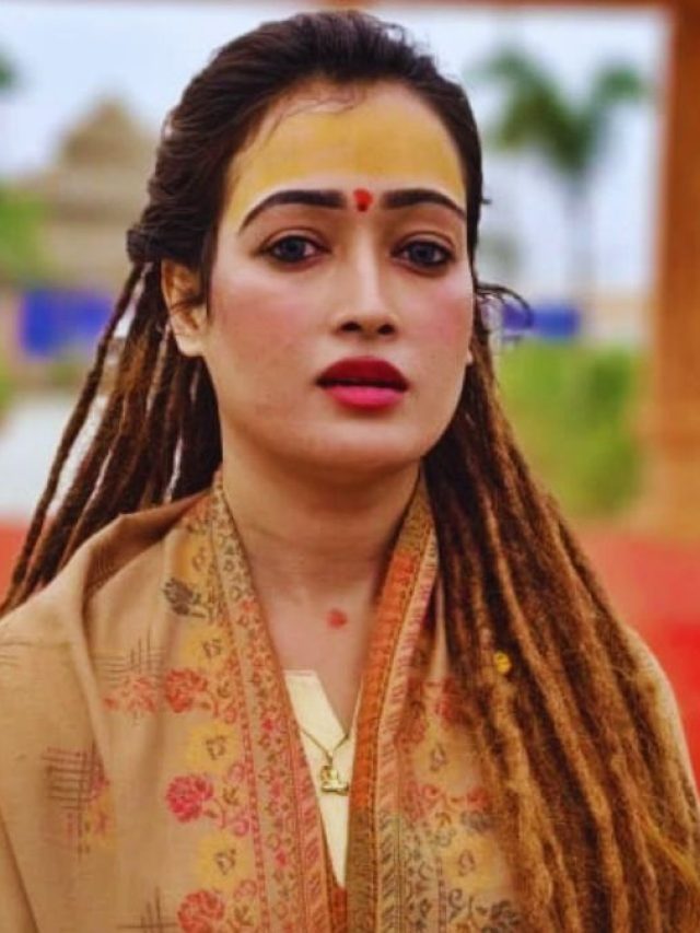 कुंभ से लौटने के बाद हर्षा रिछारिया ने क्यों दी सुसाइड की धमकी?