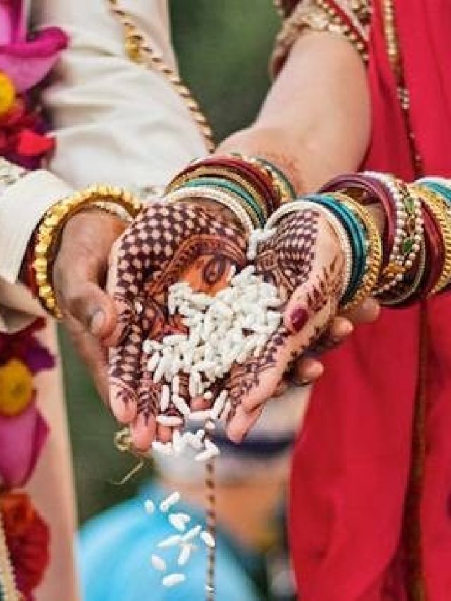 'বিয়ে করবে কবে?' গা জ্বালানো প্রশ্নে আত্মীয়দের মুখ বন্ধ করুন এভাবে