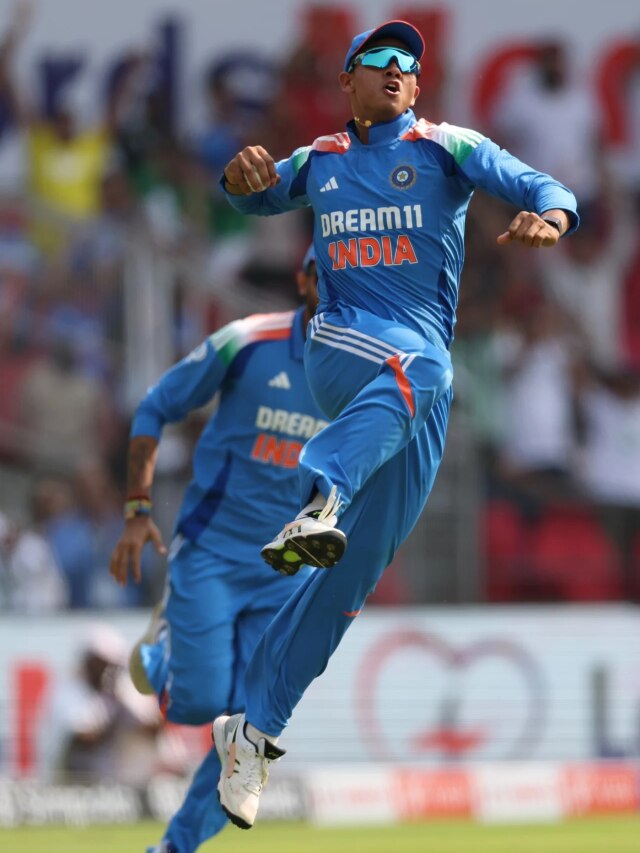 यशस्वी जायसवाल का वनडे डेब्यू में गदर, उड़ते हुए पकड़ा 'र‍िवर्स रन‍िंग' कैच, VIDEO