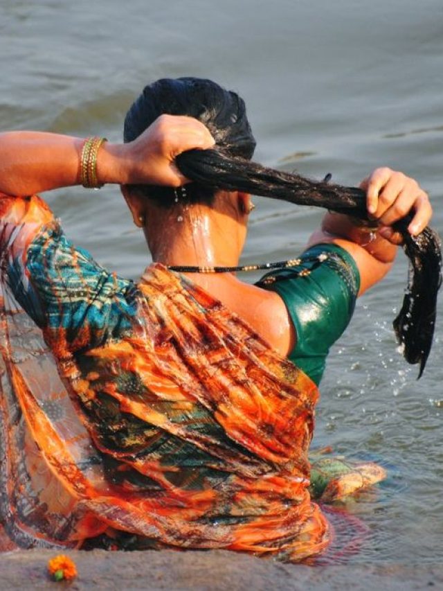 স্নানের সময়ে গায়ে জল পড়তেই প্রস্রাব পায়? কীসের লক্ষণ জানুন