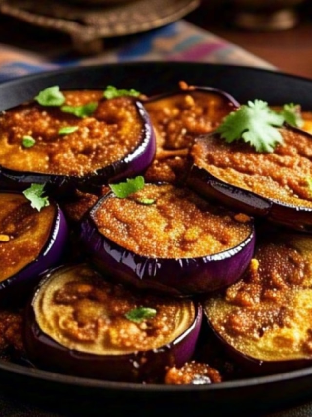 বেগুন ভাজার স্বাদই বদলে যাবে, শুধু ম্যারিনেশনে করুন এই কেরামতি