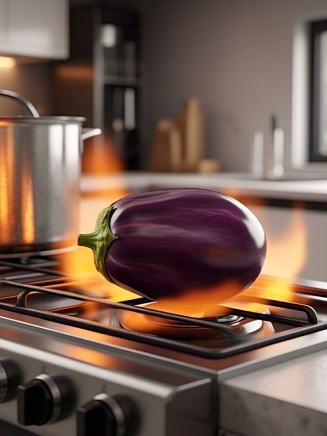 গ্যাসে সরাসরি নয়, এভাবে বানালে বেগুন পোড়া হবে স্বাস্থ্যকর