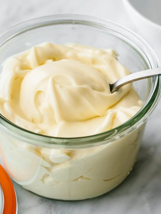 না কিনে দোকানের মতো মেয়োনিজ বানান বাড়িতেই, সহজ রেসিপি