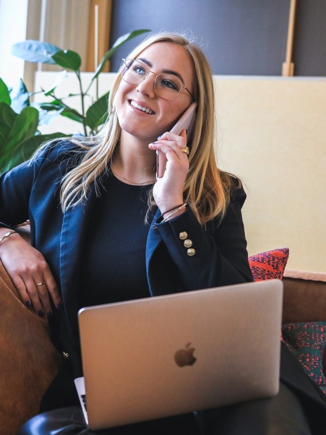 न नौकरी खोने का डर, न कम पैसों की फिक्र... इस फील्ड में बना लें अपना करियर