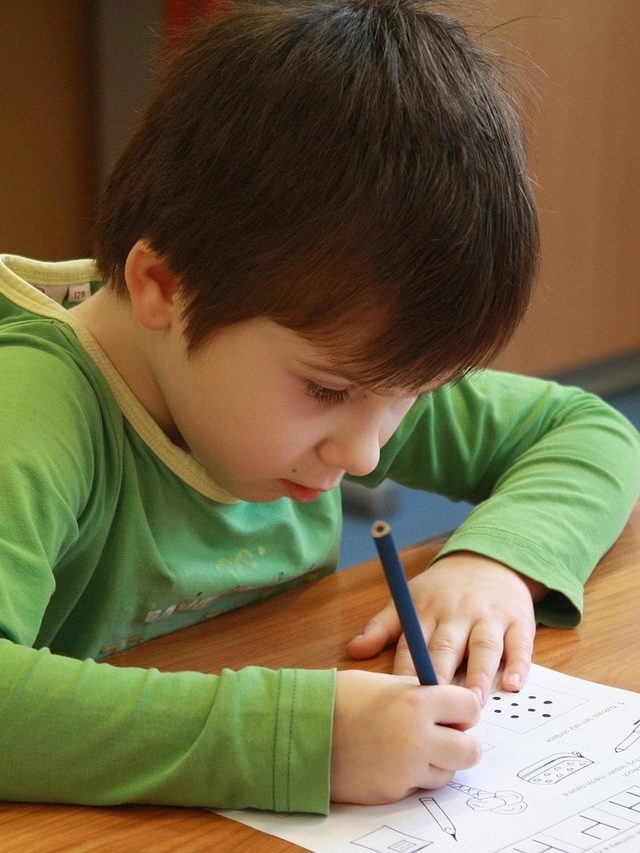 সন্তানের অঙ্কে ভীতি? সহজ ৪ ট্রিকসে ভীতি কাটিয়ে আগ্রহ বাড়ান