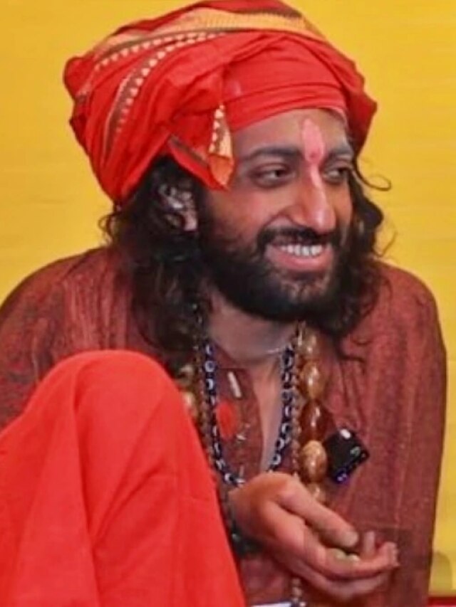 IIT बाबा को भी हुआ था प्यार, बताया कॉलेज के दिनों का किस्सा