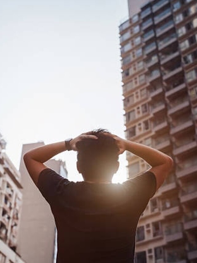 दूसरों की ये 3 चीजें कभी घर न लाएं, बर्बाद हो जाएगा जीवन