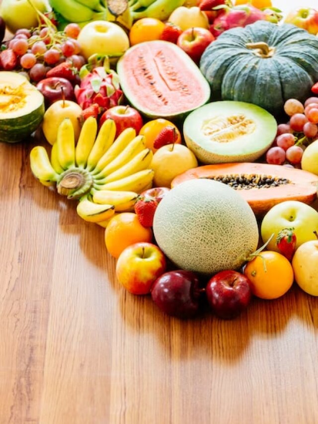 क्या है फ्रूट्स खाने का बिल्कुल सही समय? इस तरह खाओगे तो मिलेंगे फायदे