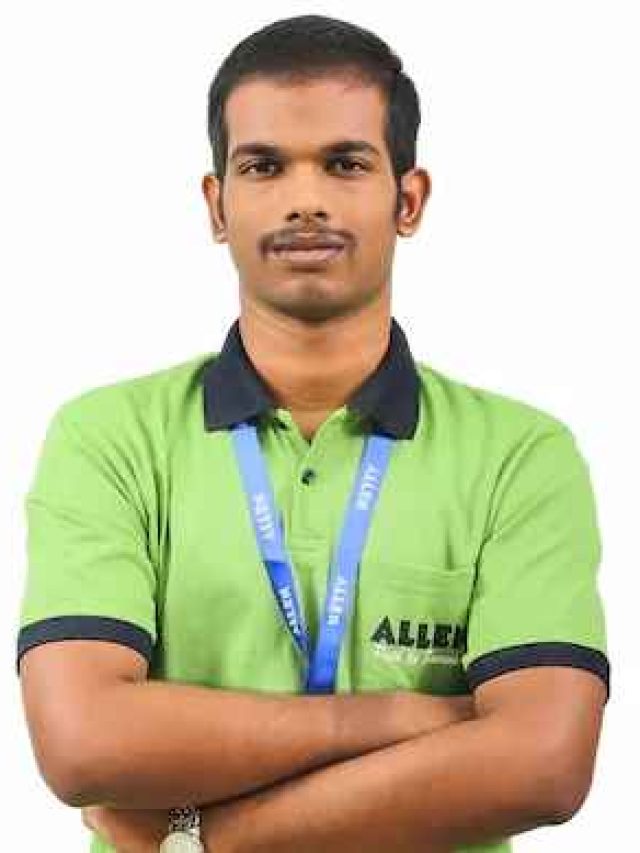 JEE में 300/300 नंबर लाने वाले ओम ने बताया सक्सेस का गोल्डन रूल!