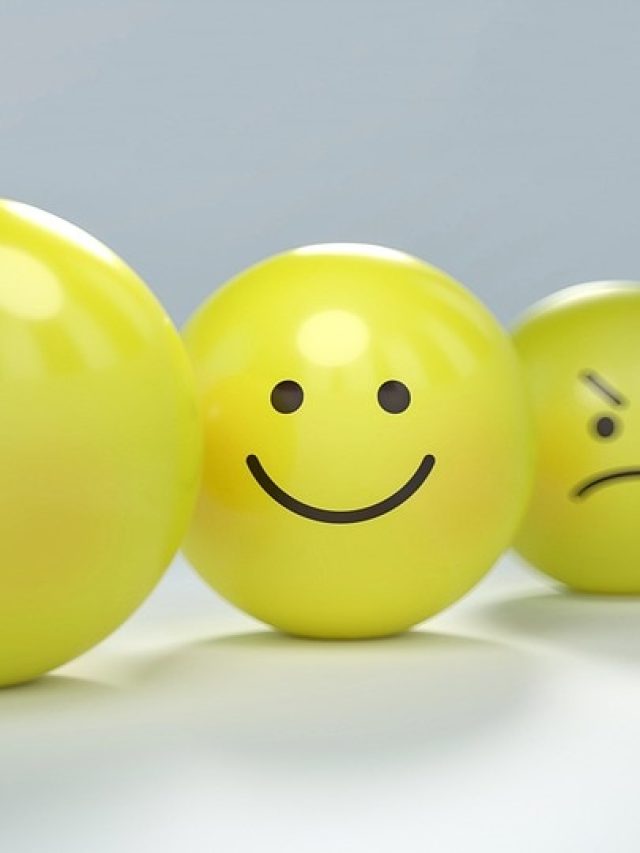 12 साल बाद जेल से लौटे पति से पत्नी का सवाल सुन ठहाके लगाएंगे आप!