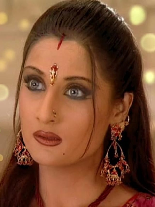 कोमोल‍िका को 'TV की बॉम्ब' बनाना चाहती थीं एकता, उर्वशी से लगवाए कई चक्कर