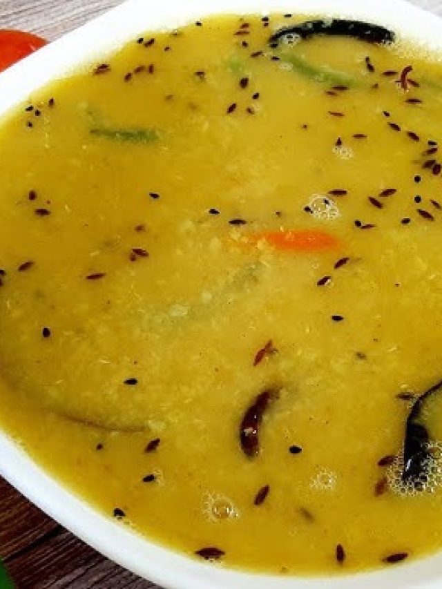 প্রেসারে মুগ ডাল সেদ্ধ করতে কটা সিটি দেবেন?  অভিজ্ঞ রাঁধুনির টিপস