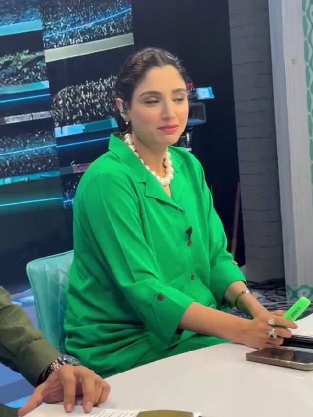 'अब तो आदत सी...', भारत से हार के बाद गाना गाने लगी पाकिस्तानी टीवी एंकर, VIDEO