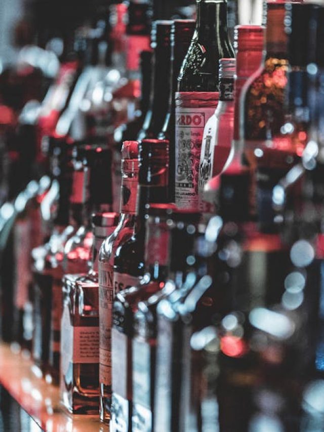 এক বোতল মদ থেকে সরকারের কত আয়?  জানলে চমকে যাবেন