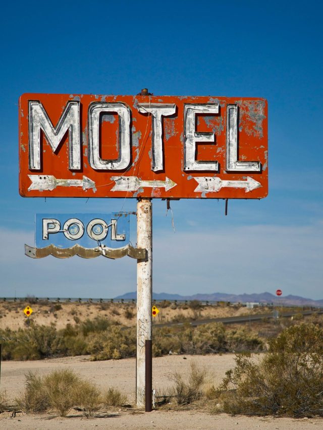 अमेरिका में सिर्फ ₹900 में बिक रही 96 कमरों की बिल्डिंग, जानें वजह