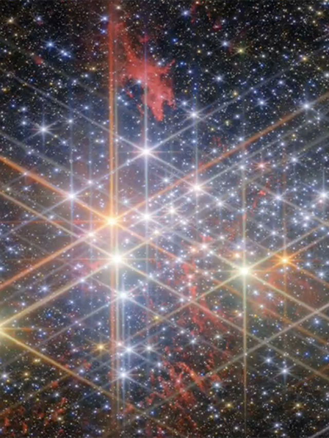 '50,000 stars alive': Hubble reveals the stunning chaos of Westerlund 1 cluster