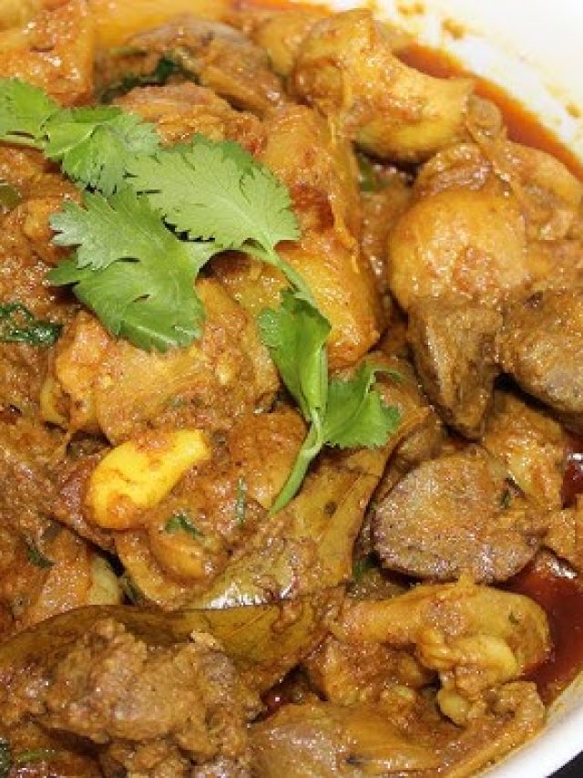 চিকেনের গিলে-মেটে রসিয়ে কষিয়ে রাঁধুন, বাঙাল বাড়িতেই হয় এটা