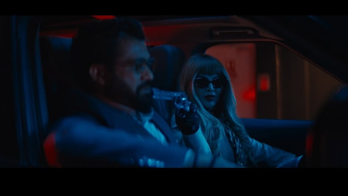 Crazxy के नए गाने में राखी सावंत-पूनम पांडे का तड़का, सोहम शाह का किया बुरा हाल