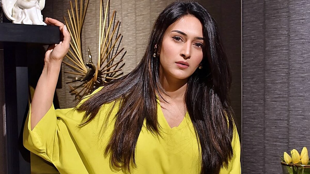 एक्ट्रेस ने खोली बॉलीवुड की पोल, सीक्रेट ग्रुप का किया खुलासा, बोलीं- दलदल में फंसोगे...