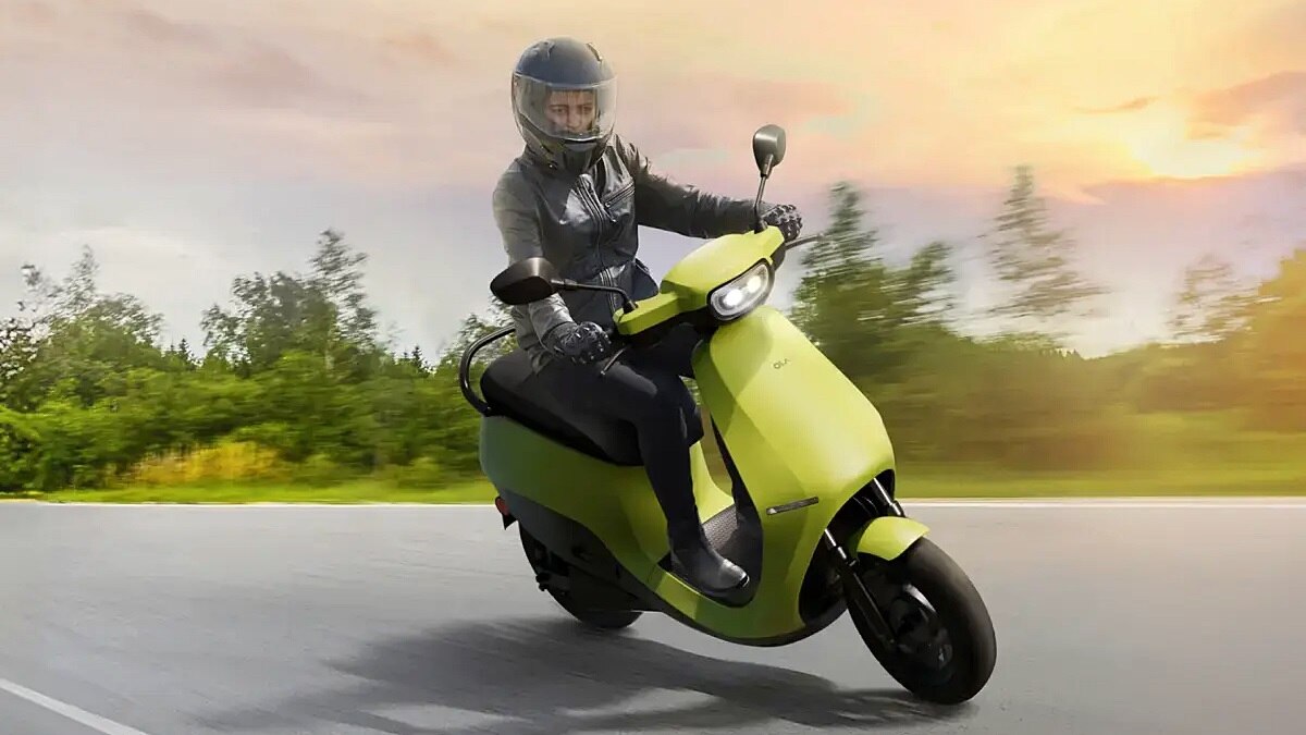 मार्केट शेयर और पोजीशन... दोनों गए! गिरी OLA की बिक्री, सबसे ज्यादा बिका ये स्कूटर