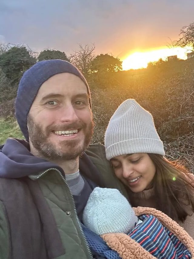 शादी के 13 साल बाद मां बनी एक्ट्रेस, 3 महीने की बेटी की दिखाई झलक, PHOTO