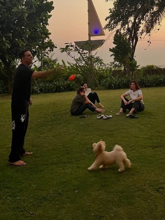 मैं, मेरे अपने और खुशियां... जिंदगी के बेस्ट लम्हे जी रहीं ट्विंकल खन्ना, PHOTOS वायरल