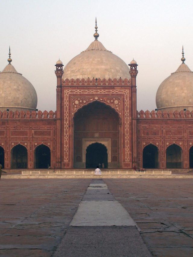 भारत की तरह मुगलों का बनाया पाकिस्तान में क्या-क्या है?