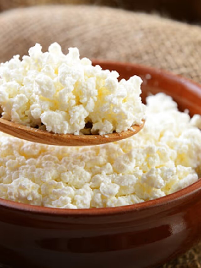 होली पर गुजिया बनाने के लिए खरीद लाए हैं मावा? ऐसे करें असली-नकली की पहचान