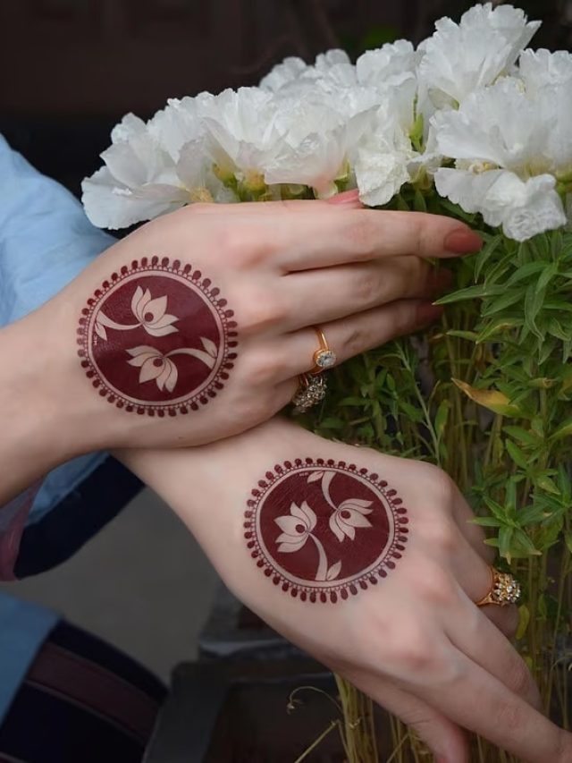 পুরোনো নয়, রইল কিছু তাক লাগানো মেহেন্দির নকশা!