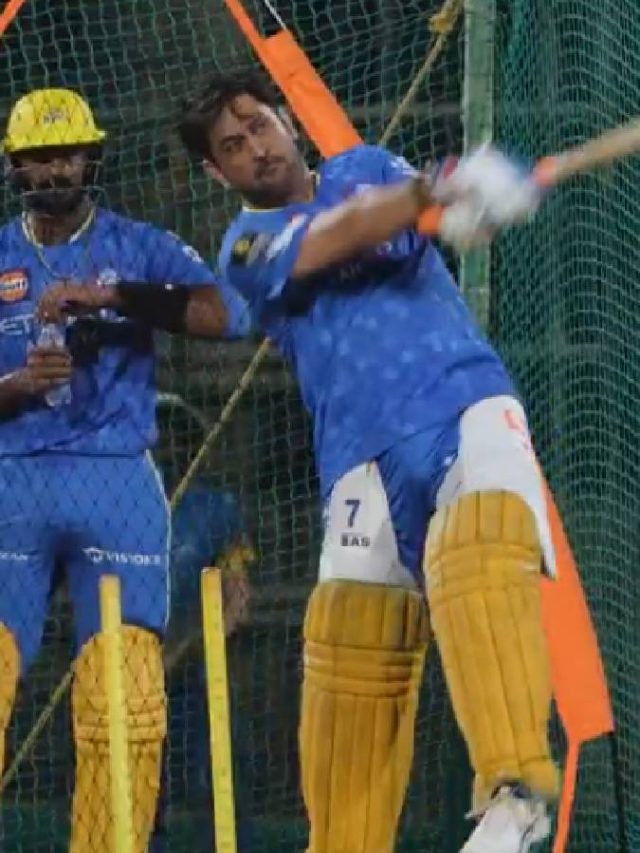 'মাহি মার রাহা হ্যায়'  IPL-এর প্রস্তুতিতে দারুণ ছন্দে ধোনি, VIDEO