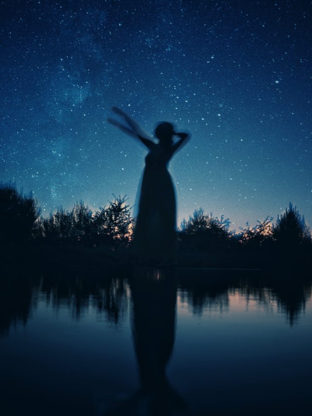 Womens Day Shayari: मैं इस दुनिया को अब पहले से बेहतर देख सकती हूं...