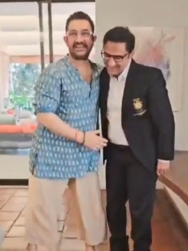 कौन है ये शख्स? जिसके पैर छूने को दौड़े आम‍िर खान, इनके कहने पर छोड़ दी थी सिगरेट